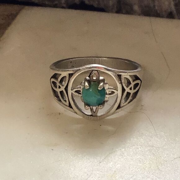 Ring, Turquoise and Sterling Silver Ring, Celtic Design, NEW, size 8.5, Handmade - Picture 3 of 9